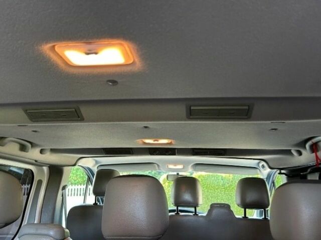 Белый Опель Виваро, объемом двигателя 2 л и пробегом 210 тыс. км за 8500 $, фото 18 на Automoto.ua