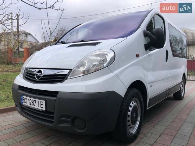 Білий Опель Віваро, об'ємом двигуна 2 л та пробігом 264 тис. км за 14600 $, фото 16 на Automoto.ua