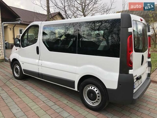 Білий Опель Віваро, об'ємом двигуна 2 л та пробігом 264 тис. км за 14600 $, фото 22 на Automoto.ua