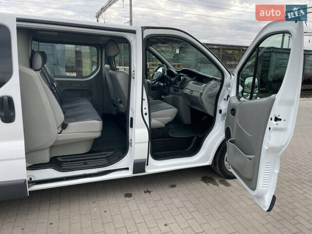Білий Опель Віваро, об'ємом двигуна 2 л та пробігом 259 тис. км за 14899 $, фото 39 на Automoto.ua