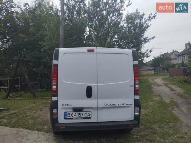 Білий Опель Віваро, об'ємом двигуна 2 л та пробігом 304 тис. км за 8600 $, фото 5 на Automoto.ua