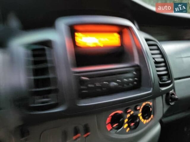 Білий Опель Віваро, об'ємом двигуна 2 л та пробігом 242 тис. км за 9888 $, фото 104 на Automoto.ua