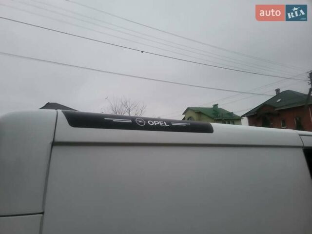 Белый Опель Виваро, объемом двигателя 2 л и пробегом 265 тыс. км за 13300 $, фото 24 на Automoto.ua