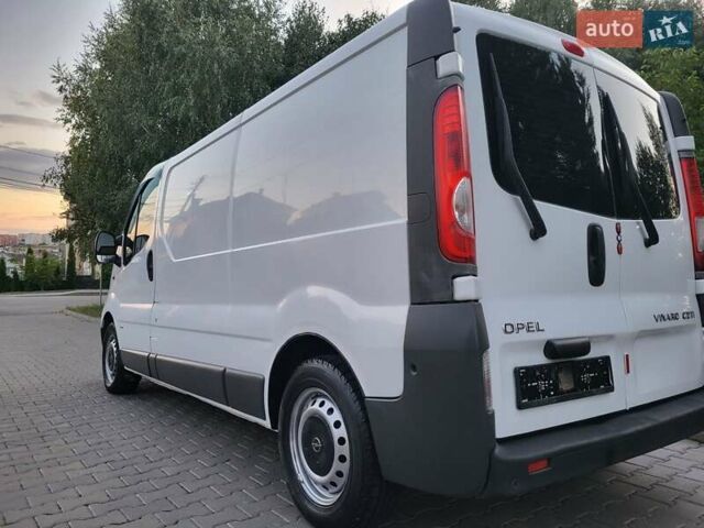 Білий Опель Віваро, об'ємом двигуна 2 л та пробігом 242 тис. км за 9888 $, фото 34 на Automoto.ua