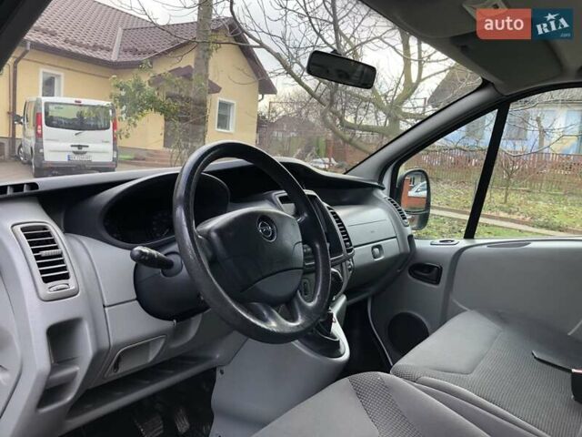Білий Опель Віваро, об'ємом двигуна 2 л та пробігом 264 тис. км за 14600 $, фото 40 на Automoto.ua