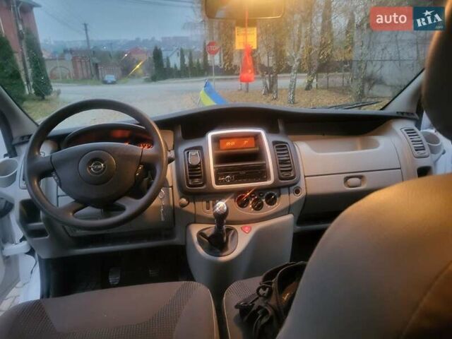 Белый Опель Виваро, объемом двигателя 2 л и пробегом 265 тыс. км за 13300 $, фото 88 на Automoto.ua