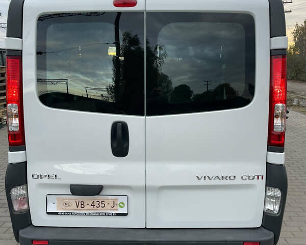 Білий Опель Віваро, об'ємом двигуна 2 л та пробігом 259 тис. км за 14899 $, фото 16 на Automoto.ua