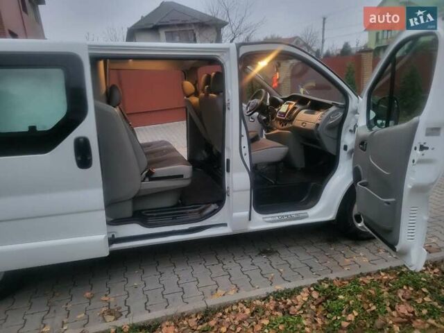 Белый Опель Виваро, объемом двигателя 2 л и пробегом 265 тыс. км за 13300 $, фото 50 на Automoto.ua