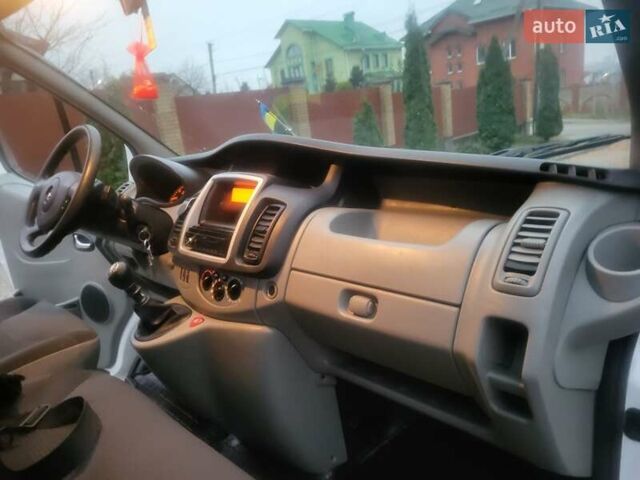 Белый Опель Виваро, объемом двигателя 2 л и пробегом 265 тыс. км за 13300 $, фото 75 на Automoto.ua