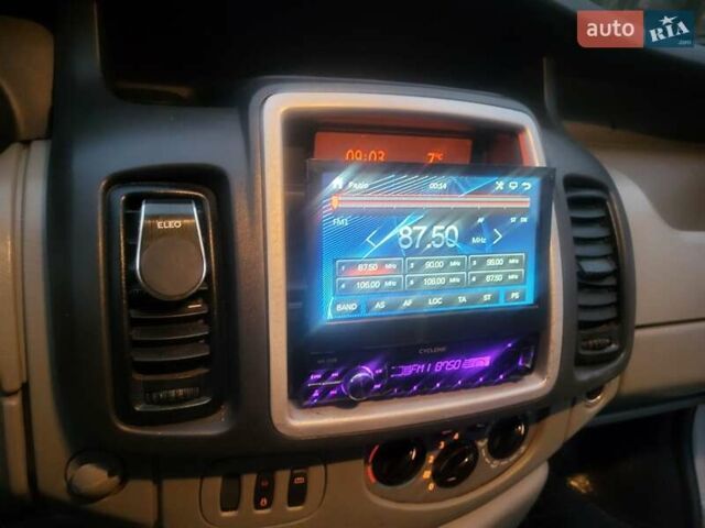 Белый Опель Виваро, объемом двигателя 2 л и пробегом 265 тыс. км за 13300 $, фото 54 на Automoto.ua