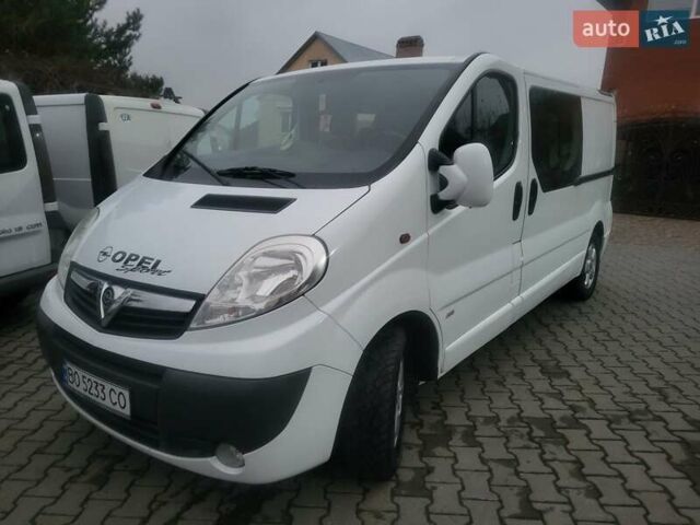 Белый Опель Виваро, объемом двигателя 2 л и пробегом 265 тыс. км за 13300 $, фото 15 на Automoto.ua