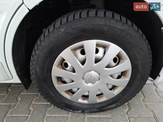 Белый Опель Виваро, объемом двигателя 2 л и пробегом 209 тыс. км за 15300 $, фото 13 на Automoto.ua