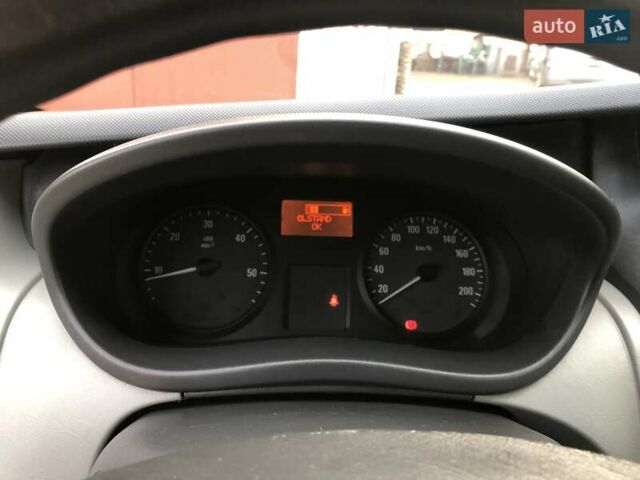 Білий Опель Віваро, об'ємом двигуна 2 л та пробігом 264 тис. км за 14600 $, фото 44 на Automoto.ua