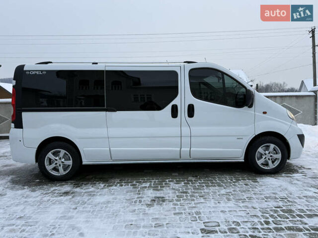 Білий Опель Віваро, об'ємом двигуна 2 л та пробігом 267 тис. км за 15750 $, фото 46 на Automoto.ua