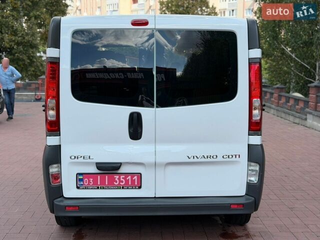 Белый Опель Виваро, объемом двигателя 2 л и пробегом 189 тыс. км за 13800 $, фото 9 на Automoto.ua