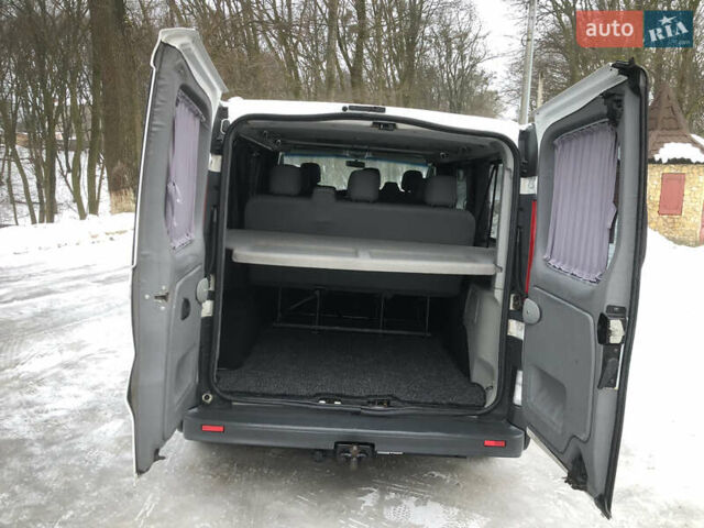 Белый Опель Виваро, объемом двигателя 2 л и пробегом 385 тыс. км за 14700 $, фото 18 на Automoto.ua