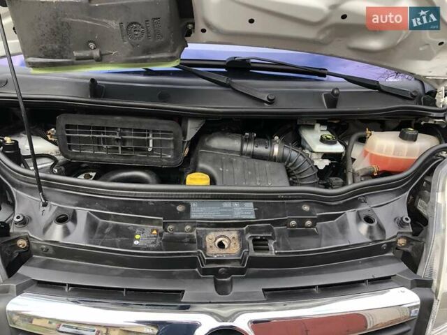 Білий Опель Віваро, об'ємом двигуна 2 л та пробігом 264 тис. км за 14600 $, фото 58 на Automoto.ua