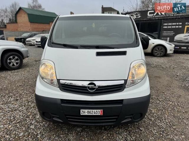 Білий Опель Віваро, об'ємом двигуна 2 л та пробігом 290 тис. км за 12900 $, фото 6 на Automoto.ua