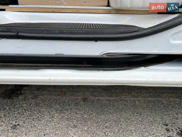 Опель Виваро 2013 в Киеве на Automoto.ua Белый Опель Виваро, объемом двигателя 2 л и пробегом 96 тыс. км за 13999 $, фото 15 на Automoto.ua