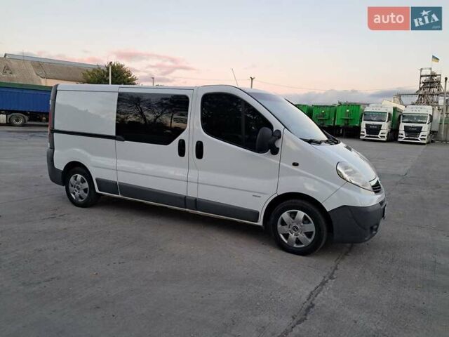 Белый Опель Виваро, объемом двигателя 2 л и пробегом 280 тыс. км за 12900 $, фото 14 на Automoto.ua