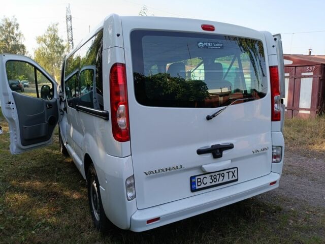 Белый Опель Виваро, объемом двигателя 2 л и пробегом 161 тыс. км за 13300 $, фото 6 на Automoto.ua