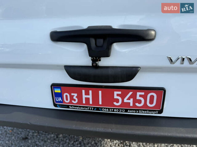 Белый Опель Виваро, объемом двигателя 2 л и пробегом 119 тыс. км за 14300 $, фото 6 на Automoto.ua