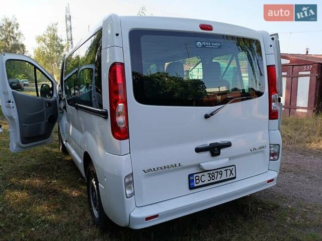 Белый Опель Виваро, объемом двигателя 2 л и пробегом 161 тыс. км за 13300 $, фото 2 на Automoto.ua