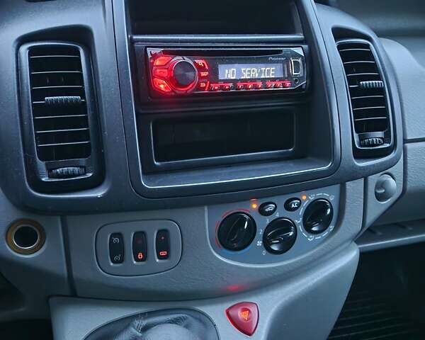 Опель Виваро 2013 в Дубно на Automoto.ua Белый Опель Виваро, объемом двигателя 2 л и пробегом 209 тыс. км за 13900 $, фото 21 на Automoto.ua