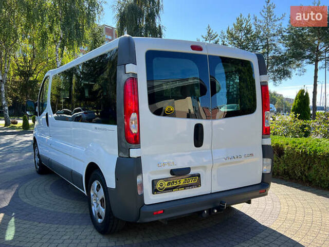 Белый Опель Виваро, объемом двигателя 2 л и пробегом 225 тыс. км за 13999 $, фото 4 на Automoto.ua