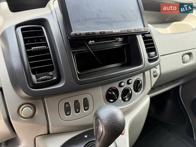 Белый Опель Виваро, объемом двигателя 2 л и пробегом 119 тыс. км за 12999 $, фото 9 на Automoto.ua