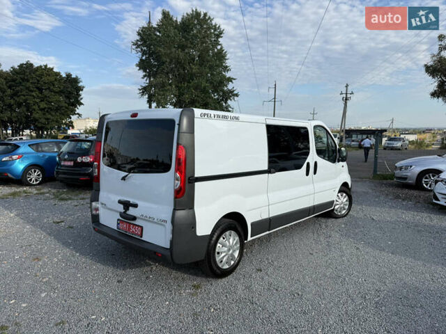 Белый Опель Виваро, объемом двигателя 2 л и пробегом 119 тыс. км за 14300 $, фото 4 на Automoto.ua
