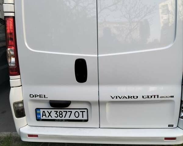 Белый Опель Виваро, объемом двигателя 2 л и пробегом 200 тыс. км за 15200 $, фото 16 на Automoto.ua