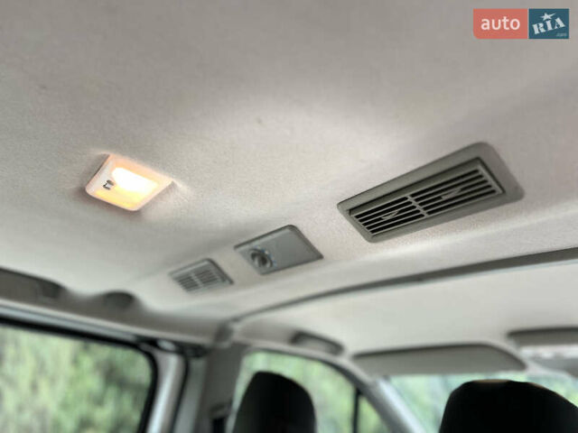Белый Опель Виваро, объемом двигателя 2 л и пробегом 244 тыс. км за 13000 $, фото 42 на Automoto.ua
