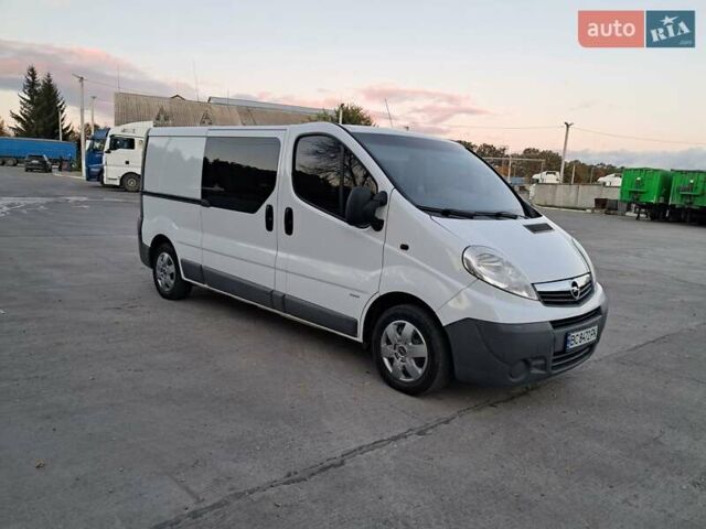 Белый Опель Виваро, объемом двигателя 2 л и пробегом 280 тыс. км за 12900 $, фото 13 на Automoto.ua