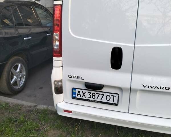 Белый Опель Виваро, объемом двигателя 2 л и пробегом 200 тыс. км за 15200 $, фото 14 на Automoto.ua