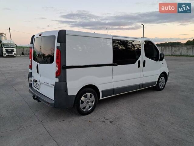 Белый Опель Виваро, объемом двигателя 2 л и пробегом 280 тыс. км за 12900 $, фото 18 на Automoto.ua