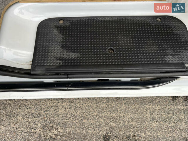 Опель Виваро 2013 в Киеве на Automoto.ua Белый Опель Виваро, объемом двигателя 2 л и пробегом 96 тыс. км за 13999 $, фото 14 на Automoto.ua