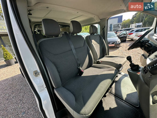 Белый Опель Виваро, объемом двигателя 2 л и пробегом 171 тыс. км за 14250 $, фото 18 на Automoto.ua