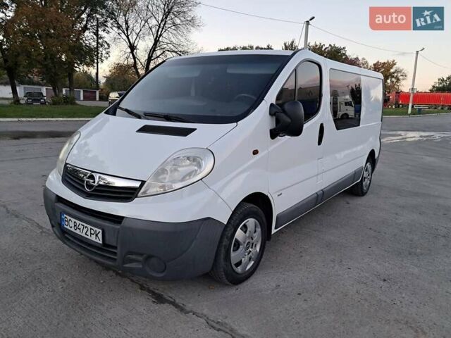 Белый Опель Виваро, объемом двигателя 2 л и пробегом 280 тыс. км за 12900 $, фото 7 на Automoto.ua