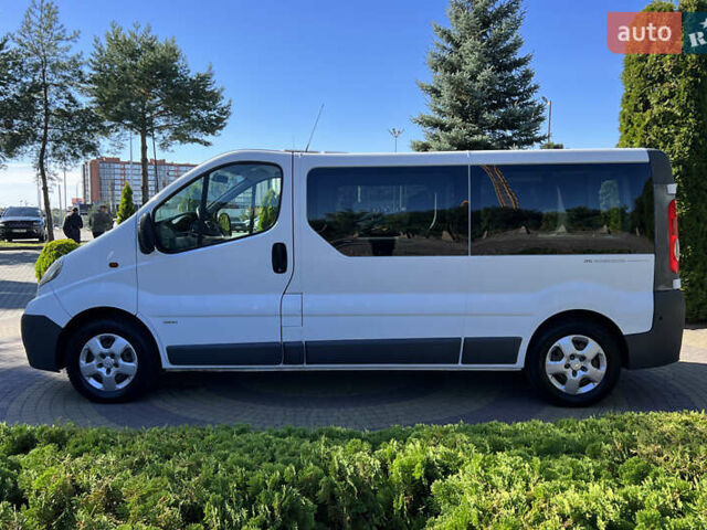 Белый Опель Виваро, объемом двигателя 2 л и пробегом 225 тыс. км за 13999 $, фото 3 на Automoto.ua