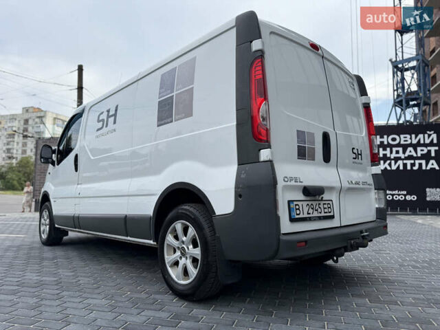 Белый Опель Виваро, объемом двигателя 2 л и пробегом 322 тыс. км за 11700 $, фото 5 на Automoto.ua