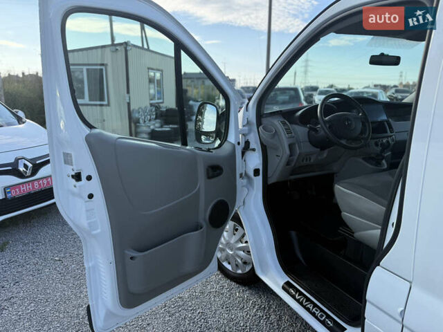 Белый Опель Виваро, объемом двигателя 2 л и пробегом 119 тыс. км за 14300 $, фото 35 на Automoto.ua
