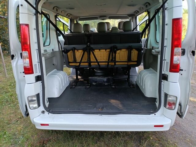 Белый Опель Виваро, объемом двигателя 2 л и пробегом 161 тыс. км за 13300 $, фото 9 на Automoto.ua