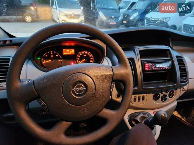 Опель Виваро 2013 в Дубно на Automoto.ua Белый Опель Виваро, объемом двигателя 2 л и пробегом 209 тыс. км за 13900 $, фото 22 на Automoto.ua