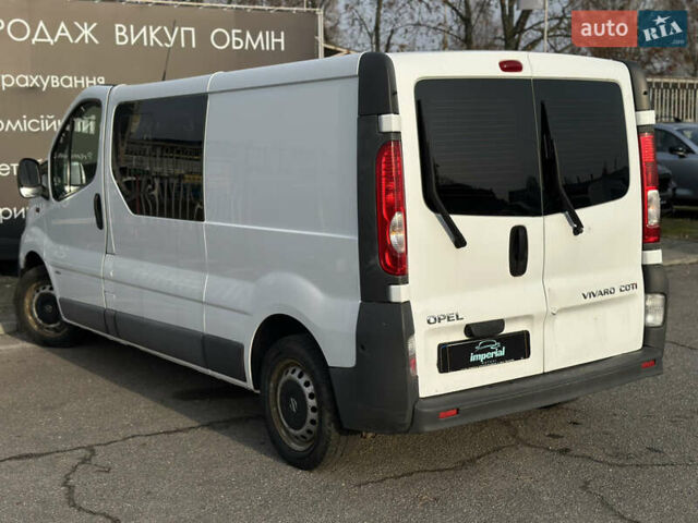 Білий Опель Віваро, об'ємом двигуна 2 л та пробігом 390 тис. км за 10999 $, фото 3 на Automoto.ua