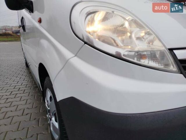 Белый Опель Виваро, объемом двигателя 2 л и пробегом 290 тыс. км за 13650 $, фото 11 на Automoto.ua