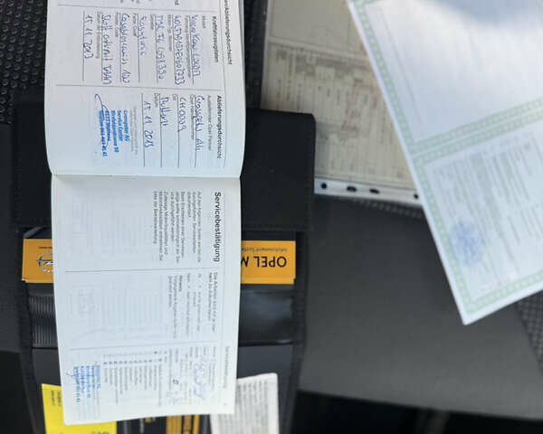 Белый Опель Виваро, объемом двигателя 2 л и пробегом 119 тыс. км за 14300 $, фото 24 на Automoto.ua