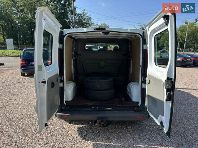 Белый Опель Виваро, объемом двигателя 2 л и пробегом 171 тыс. км за 14250 $, фото 22 на Automoto.ua