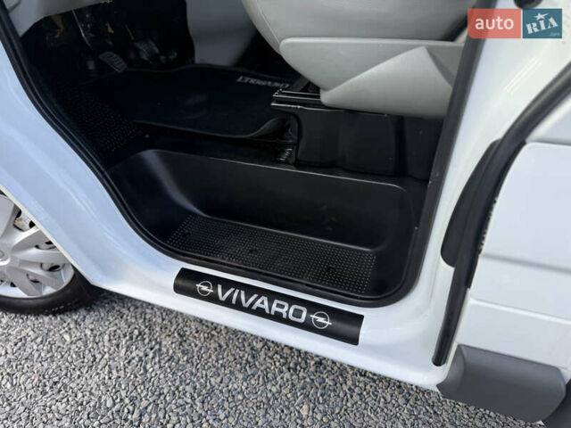Белый Опель Виваро, объемом двигателя 2 л и пробегом 119 тыс. км за 14300 $, фото 36 на Automoto.ua