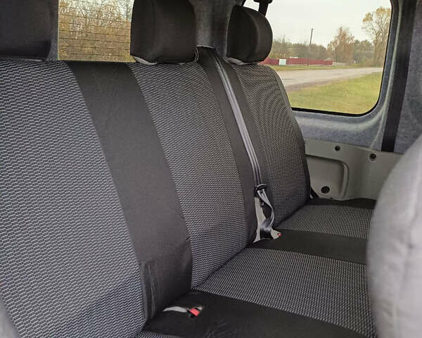 Опель Виваро 2013 в Ровно на Automoto.ua Белый Опель Виваро, объемом двигателя 2 л и пробегом 251 тыс. км за 14500 $, фото 11 на Automoto.ua